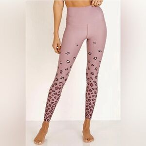 BEACH RIOT Sport Lexi Leopard Print Leggings women size medium high waist tights